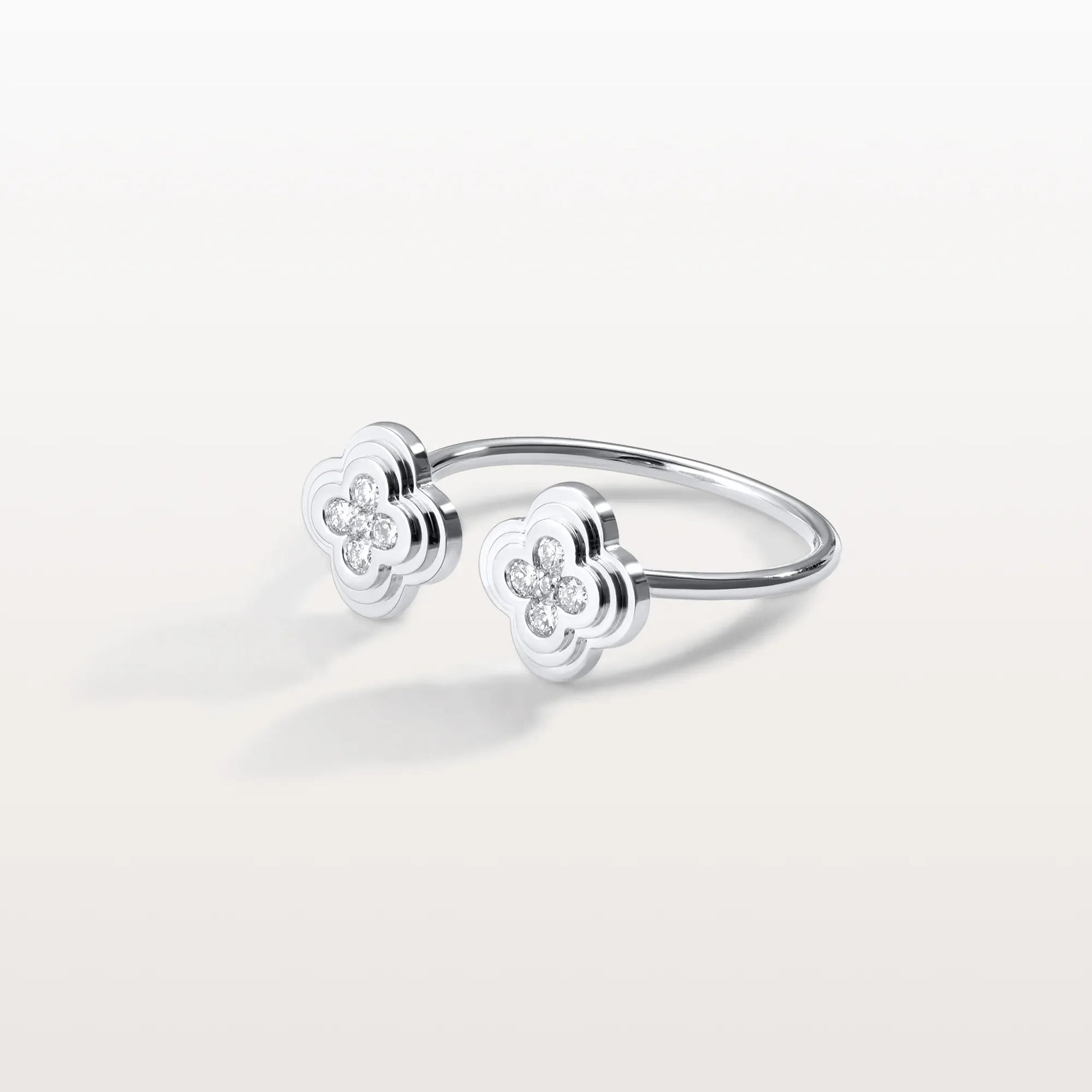 Lab Grown Diamond Clover Ring In 14K Gold/Platinum - Rings